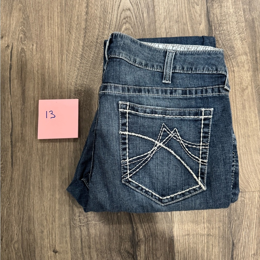 Ariat Mid Rise Arrow Fit Straight